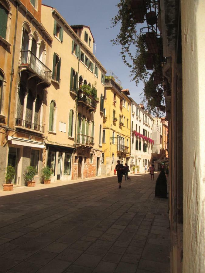 Sansamuele Apartment Venesia Bagian luar foto